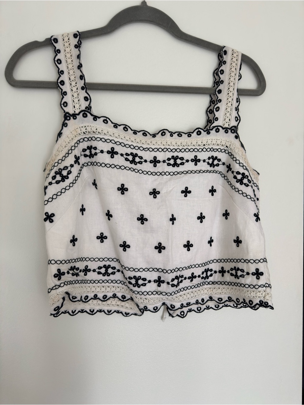 Abercrombie & Fitch back tie tank